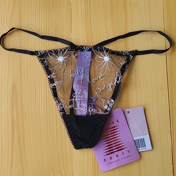 Savage X Fenty G string panties size XS - Picture 1 of 9